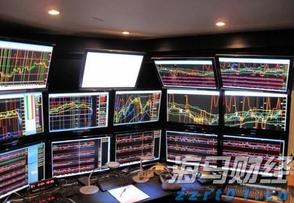 市政务服务中心推出便民措施提升企业办事效率